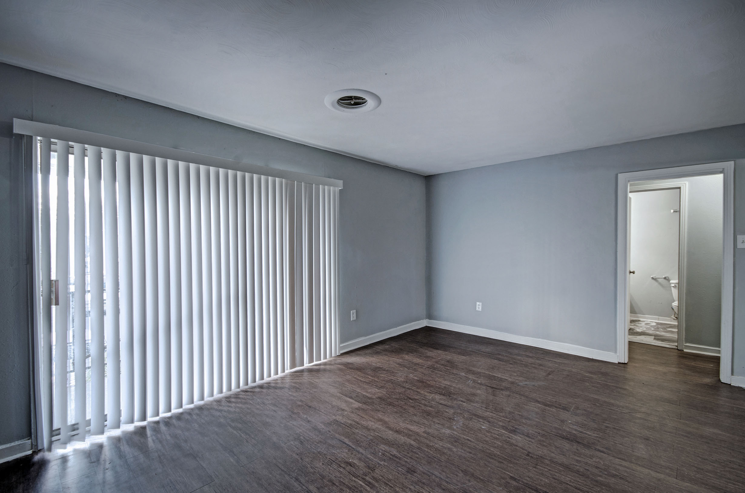 225 W McDowell  - E2